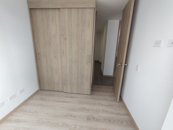 Apartamento de 2 alcobas en arriendo en Santa Fe, Medellín, 75 m² · foto 10 de 14
