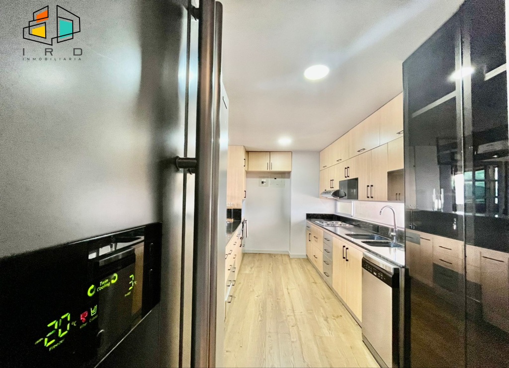 Apartamento en arriendo en Los Balsos No.2, Medellín · foto 17 de 24