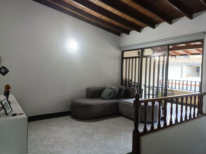 Oficina en arriendo en Santa Fe, Medellín, 178 m² · foto 2 de 20