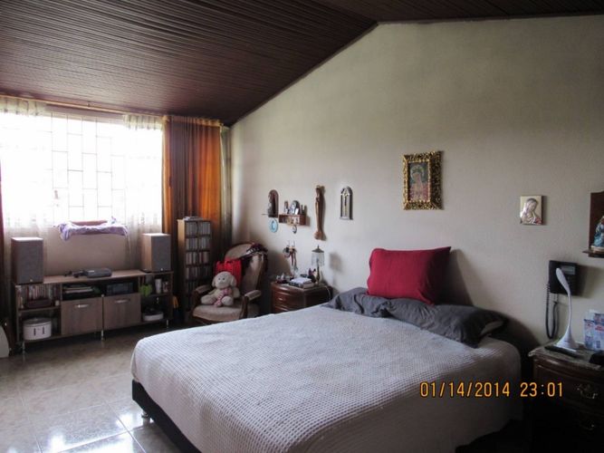Casa de 5 alcobas en venta en Niza Norte, Bogotá, 389 m² · foto 20 de 24