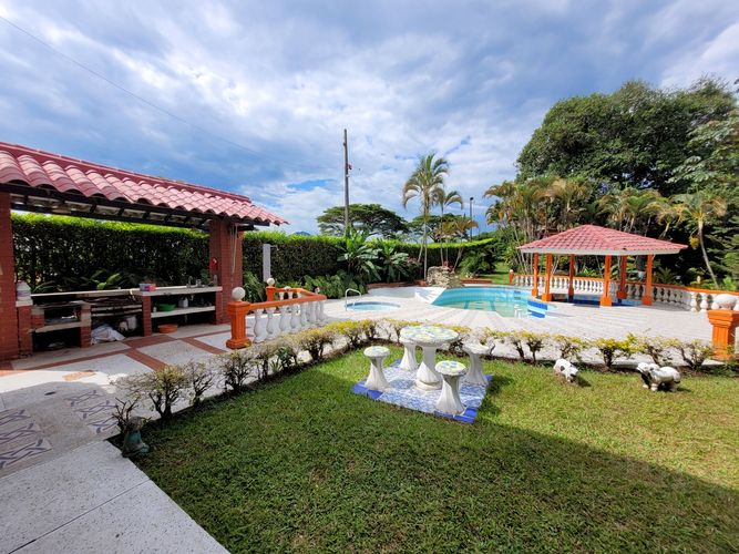 Finca en venta en Condina, Pereira, 957 m² · foto 3 de 24