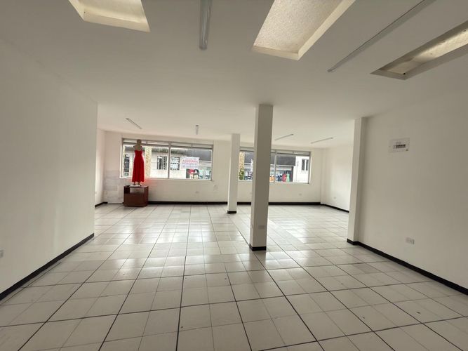 Local en arriendo en El Centro, Manizales, 95 m² · foto 3 de 5