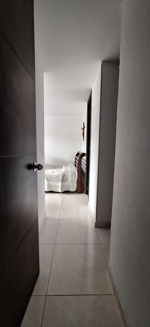 Apartamento de 3 alcobas en venta en Niquia, Bello, 70 m² · foto 10 de 22