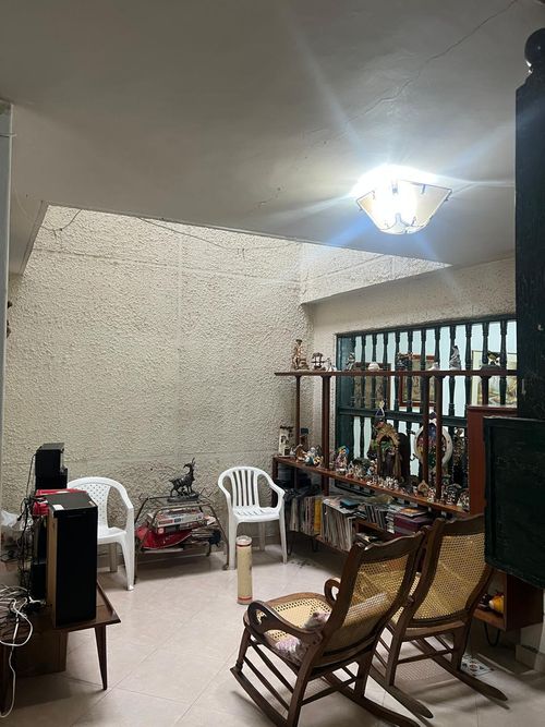 Casa de 6 alcobas en venta en Belén, Medellín, 350 m² · foto 18 de 19