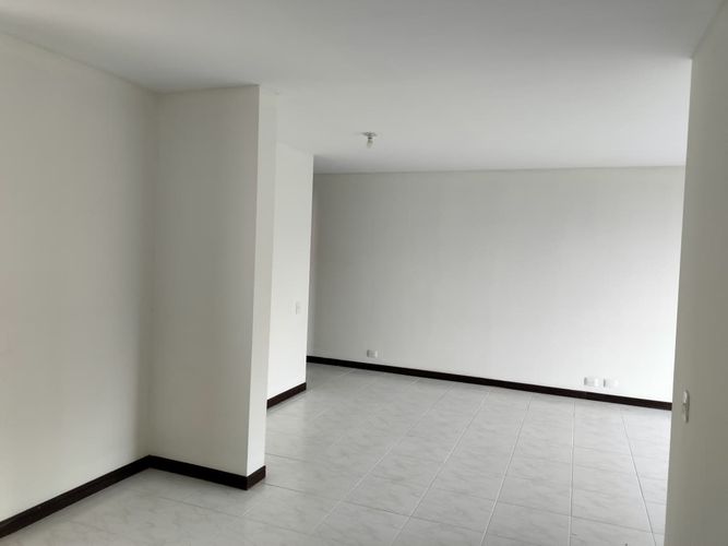 Apartamento de 3 alcobas en arriendo en El Poblado, Medellín, 100 m² · foto 10 de 18