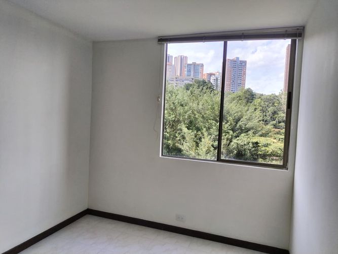 Apartamento de 3 alcobas en arriendo en El Poblado, Medellín, 100 m² · foto 16 de 18