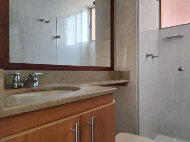 Apartamento de 3 alcobas en arriendo en El Poblado, Medellín, 100 m² · foto 17 de 18