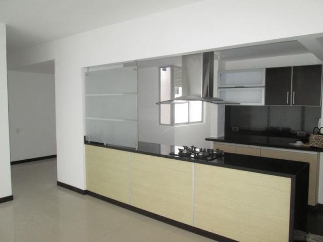 Apartamento en venta en Ciudad Jardin, Cali · foto 5 de 11