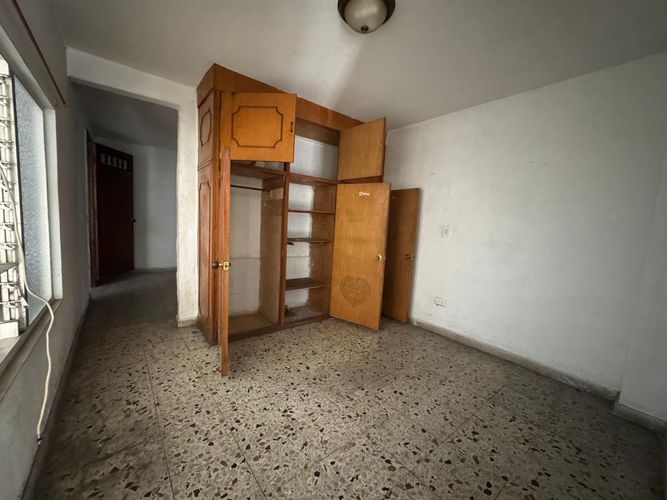 Casa de 4 alcobas en venta en Asturias, Itagüí, 101 m² · foto 4 de 15