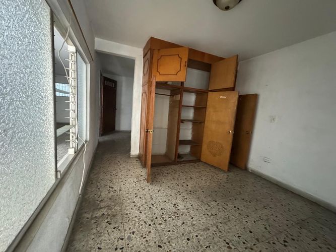 Casa de 4 alcobas en venta en Asturias, Itagüí, 101 m² · foto 11 de 15