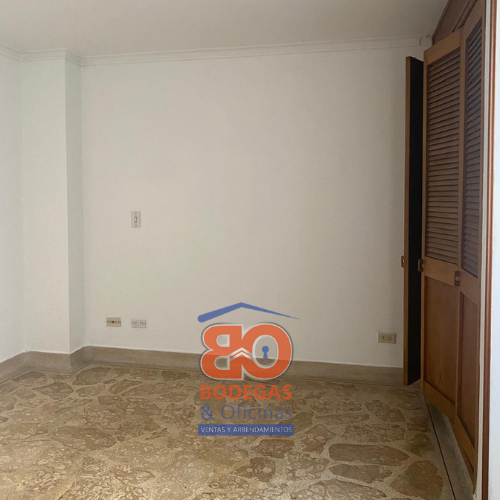 Apartamento de 2 alcobas en venta en Laureles, Medellín, 65 m² · foto 13 de 24