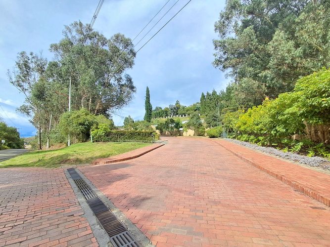 Lote en venta en Sindamanoy, Chía, 42 m² · foto 6 de 7