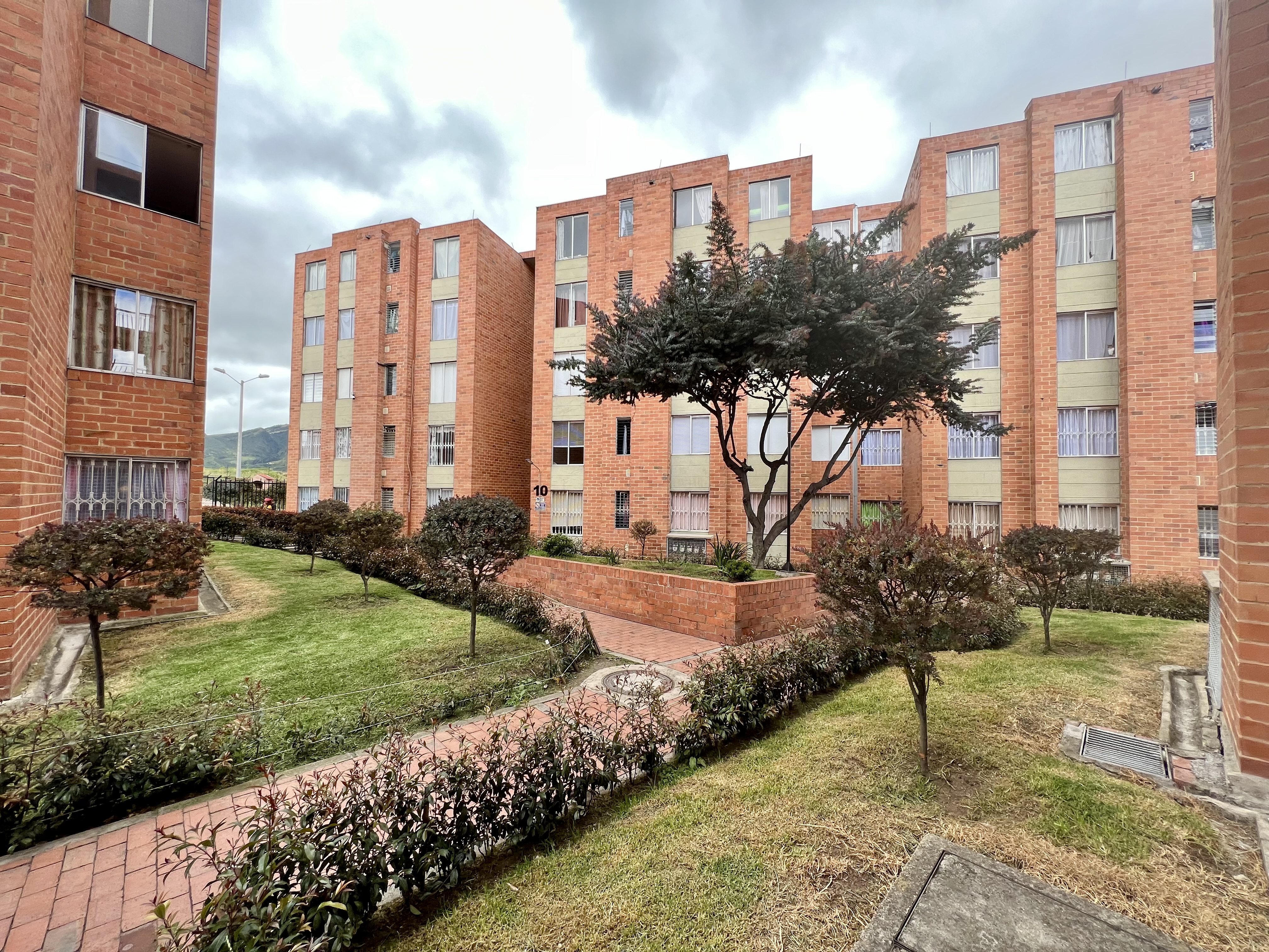 Apartamento en venta en Villa De Cafam, Bogotá · foto 2 de 17