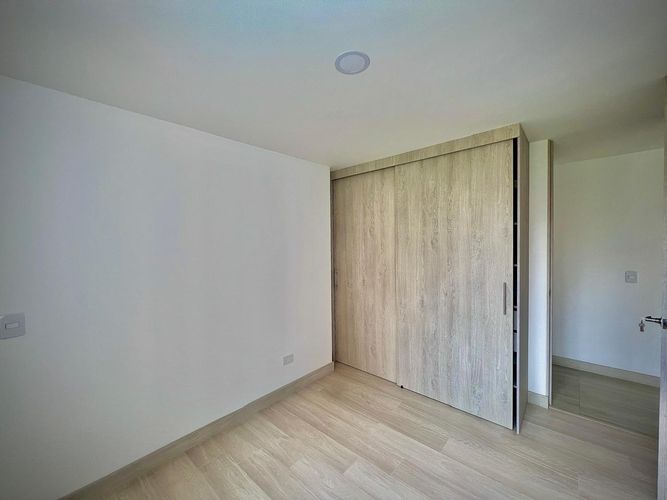 Apartamento de 2 alcobas en venta en La Doctora, Sabaneta, 72 m² · foto 7 de 17
