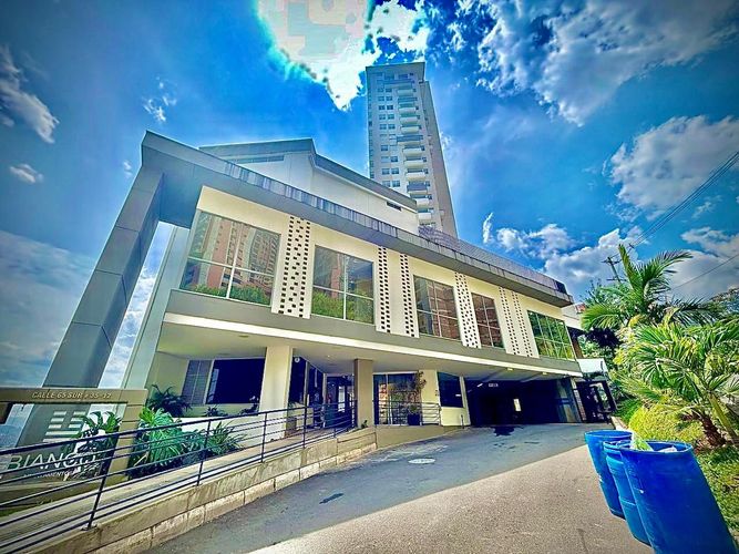 Apartamento de 2 alcobas en venta en La Doctora, Sabaneta, 79 m² · foto 4 de 19