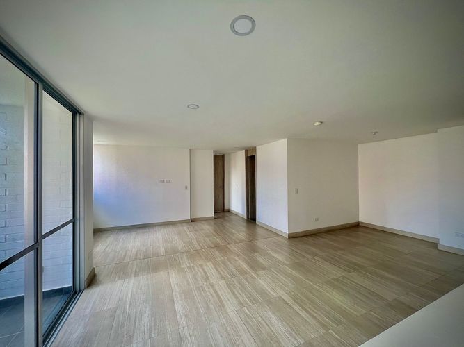 Apartamento de 2 alcobas en venta en La Doctora, Sabaneta, 79 m² · foto 6 de 19