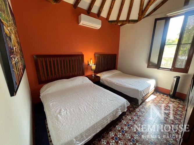 Casa de 4 alcobas en venta en Ricaurte, 1057 m² · foto 6 de 21