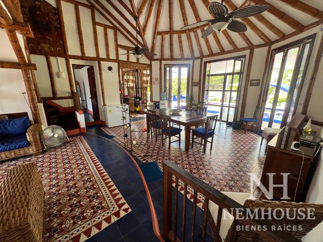 Casa de 4 alcobas en venta en Ricaurte, 1057 m² · foto 13 de 21