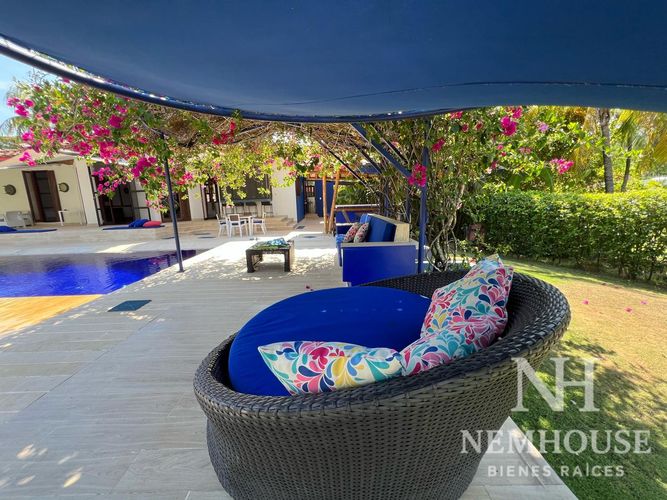 Casa de 4 alcobas en venta en Ricaurte, 1057 m² · foto 3 de 21