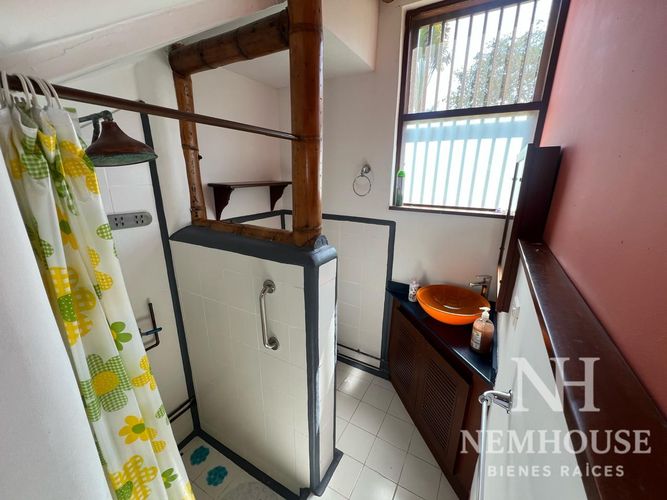 Casa de 4 alcobas en venta en Ricaurte, 1057 m² · foto 15 de 21