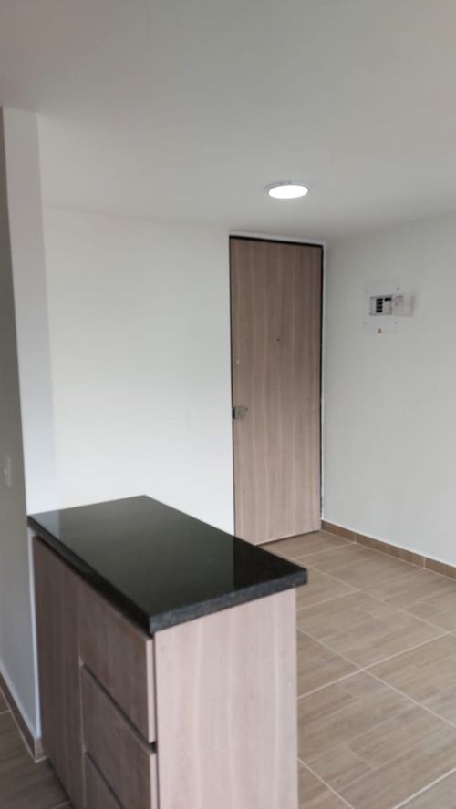 Apartamento de 2 alcobas en venta en El Porvenir, Rionegro, 52 m² · foto 3 de 24
