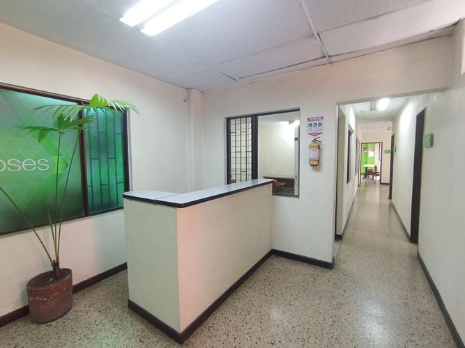 Local en arriendo en El Chagualo, Medellín, 160 m² · foto 2 de 20