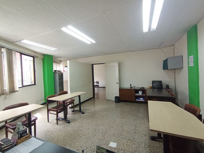 Local en arriendo en El Chagualo, Medellín, 160 m² · foto 4 de 20