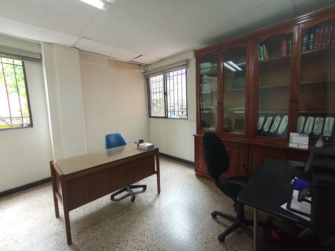 Local en arriendo en El Chagualo, Medellín, 160 m² · foto 8 de 20