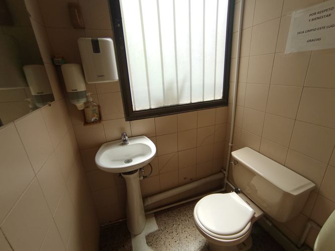 Local en arriendo en El Chagualo, Medellín, 160 m² · foto 12 de 20