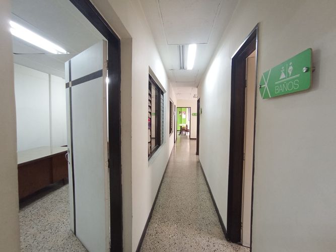 Local en arriendo en El Chagualo, Medellín, 160 m² · foto 14 de 20