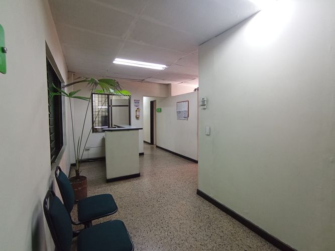 Local en arriendo en El Chagualo, Medellín, 160 m² · foto 20 de 20