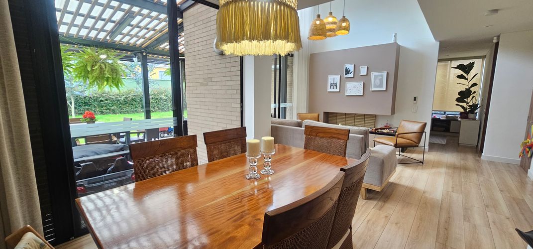 Casa de 4 alcobas en venta en Hacienda Samaria, Chía, 217 m² · foto 2 de 18