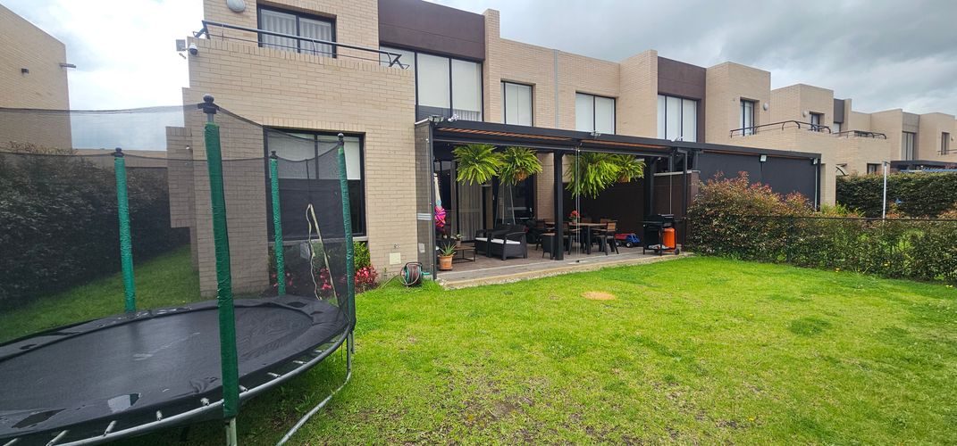 Casa de 4 alcobas en venta en Hacienda Samaria, Chía, 217 m² · foto 17 de 18