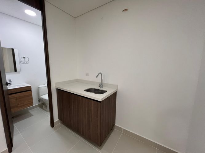 Local en arriendo en Laureles, Medellín, 162 m² · foto 4 de 17