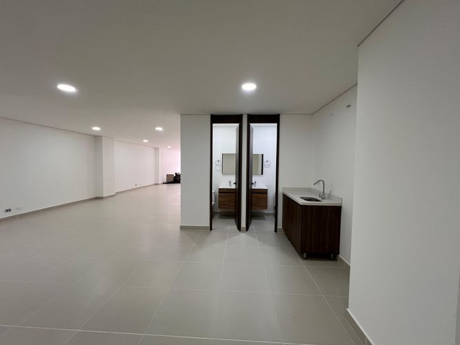Local en arriendo en Laureles, Medellín, 162 m² · foto 13 de 17