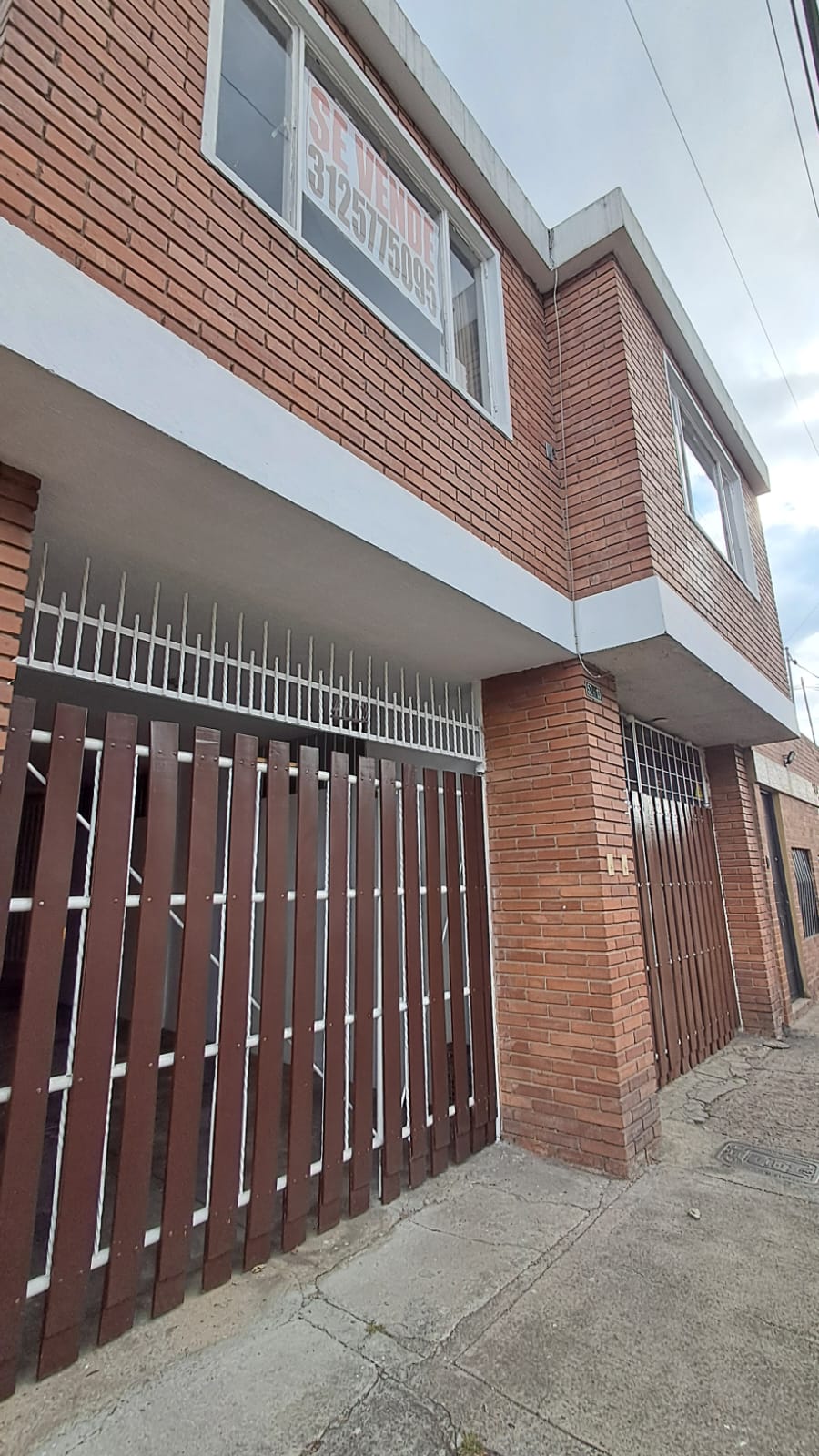 Casa en venta en La Esmeralda, Bogotá · foto 2 de 16