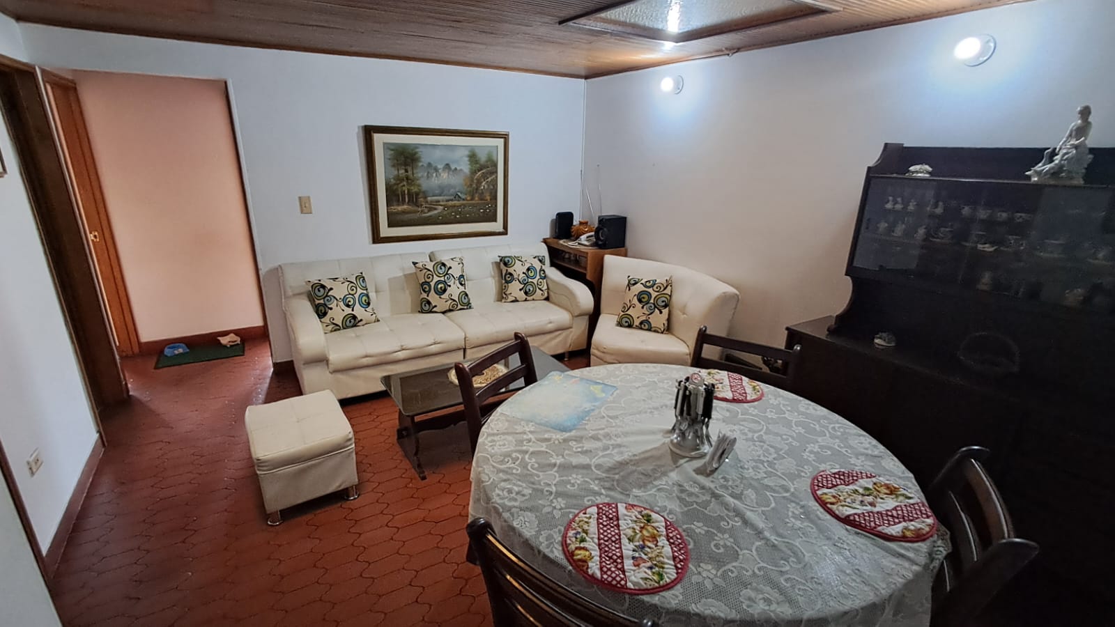 Casa en venta en La Esmeralda, Bogotá · foto 5 de 16