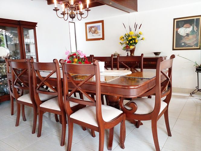 Casa de 5 alcobas en venta en Loma Del Chocho, Envigado, 344 m² · foto 3 de 16