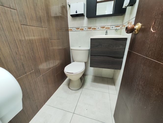 Oficina en arriendo en La Ceja, 140 m² · foto 13 de 17