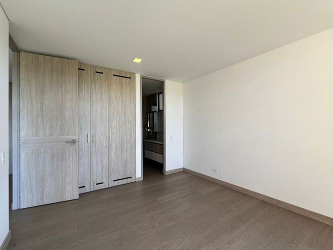 Apartamento de 2 alcobas en arriendo en Llano Grande, Rionegro, 126 m² · foto 8 de 14