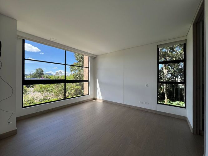 Apartamento de 2 alcobas en arriendo en Llano Grande, Rionegro, 126 m² · foto 5 de 14