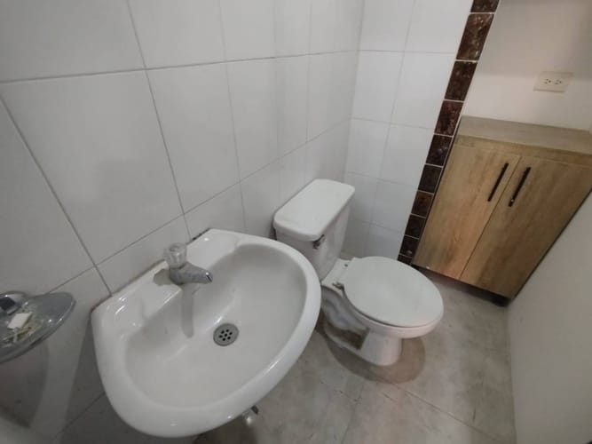 Oficina en arriendo en Villa Carlota, Medellín, 88 m² · foto 9 de 9