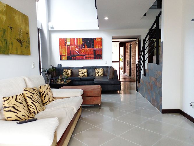Casa de 4 alcobas en venta en Escobero, Envigado, 350 m² · foto 8 de 20
