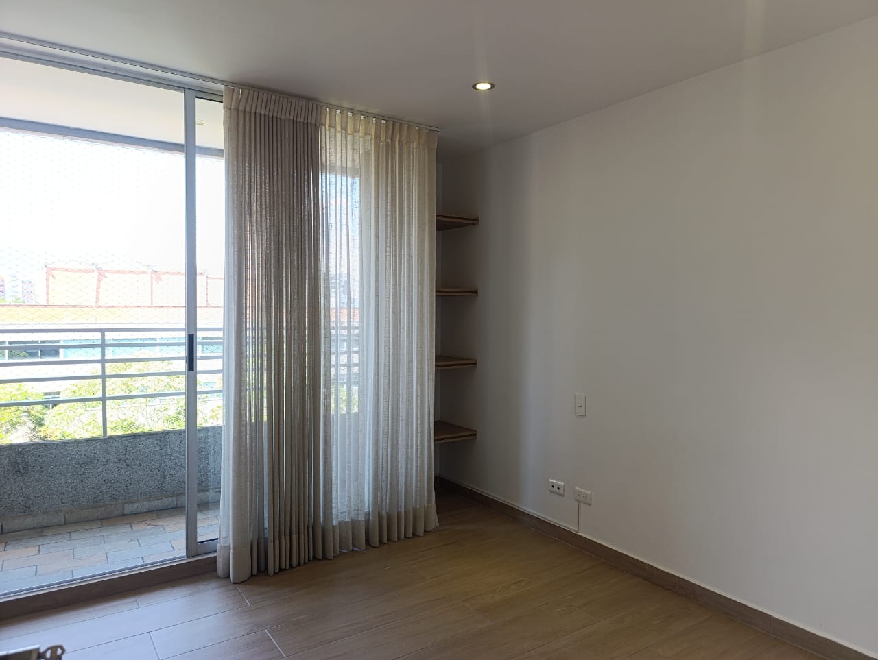 Apartamento en arriendo en El Poblado, Medellín · foto 16 de 18