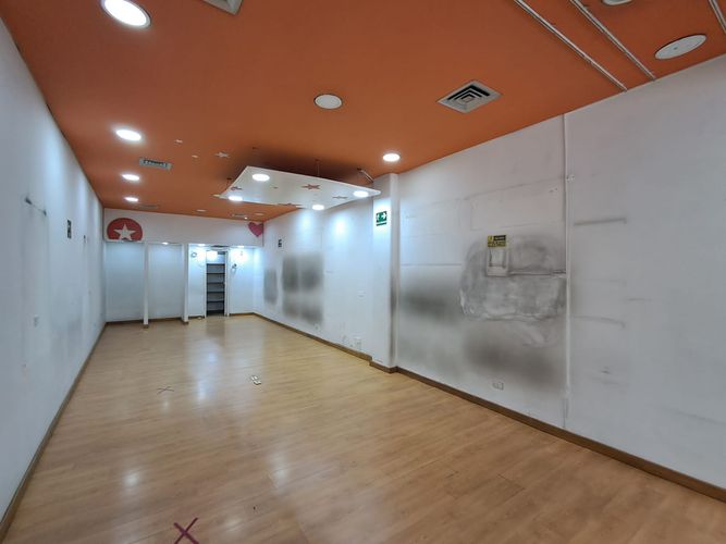 Local en arriendo en La Candelaria, Medellín, 52 m² · foto 8 de 19