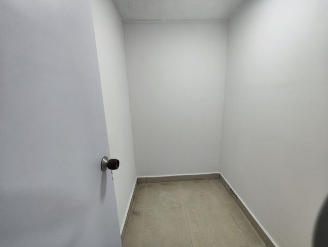 Local en arriendo en El Poblado, Medellín, 84 m² · foto 9 de 10