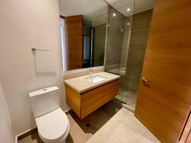 Apartamento de 2 alcobas en venta en Santa Barbara Oriental, Bogotá, 152 m² · foto 16 de 24