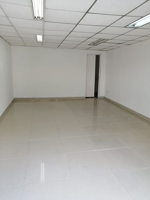 Local en arriendo en Centro, Bucaramanga, 30 m² · foto 2 de 5