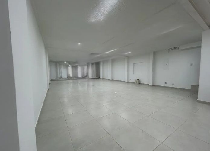 Local en arriendo en Sector Lago Uribe, Pereira, 300 m² · foto 4 de 8