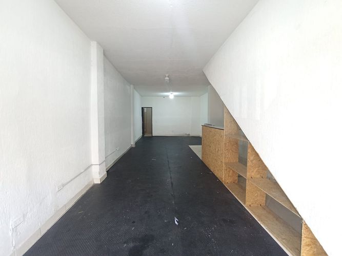 Local en arriendo en Bombona No.1, Medellín, 55 m² · foto 2 de 14